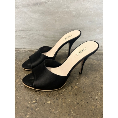miu miu ハイヒールサンダル